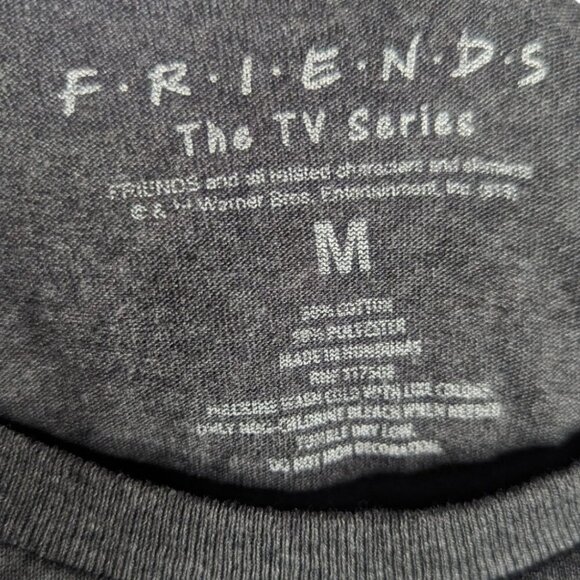 FRIENDS Graphic Long Sleeve Cropped Crew Neck T-Shirt Medium - Picture 2 of 2